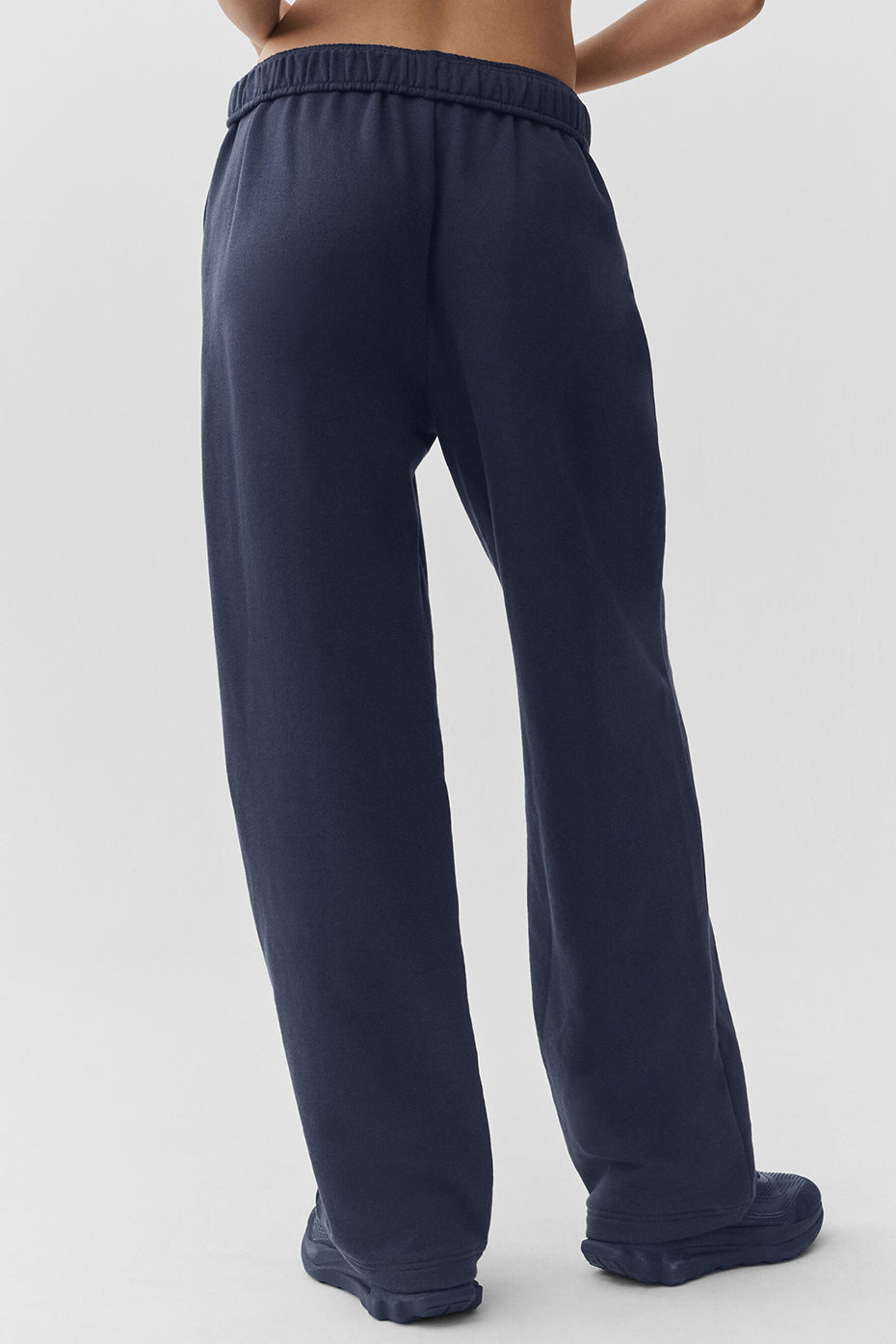 Accolade Straight Leg Sweatpant - Navy