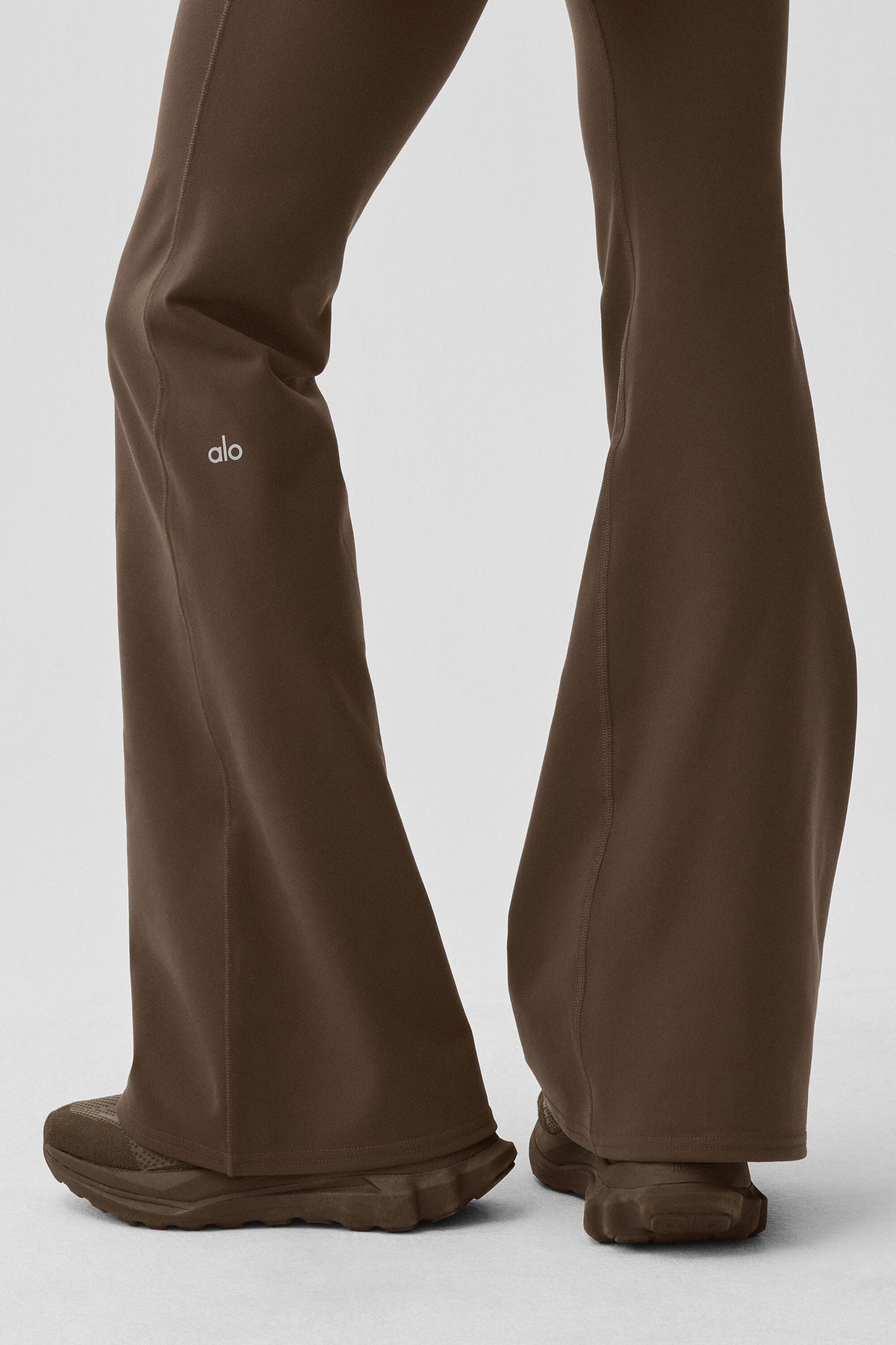 Airbrush Low-Rise Flare Legging (Regular) - Espresso